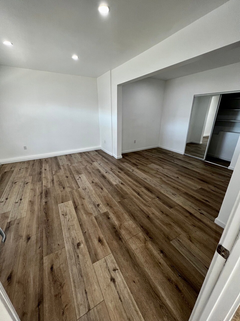 Building Photo - 1726 Bryn Mawr Ave