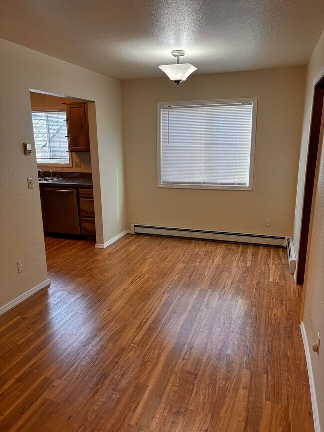Building Photo - 7340 Bearfoot Cir