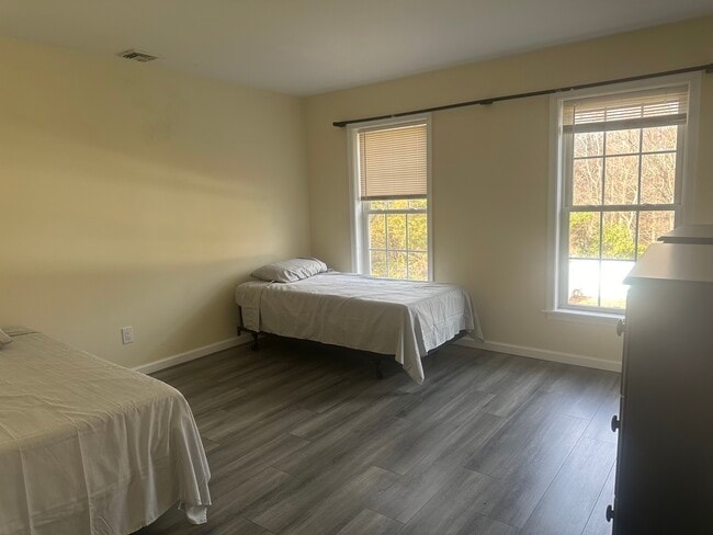 Upstairs Bed 3 - 209 Wilmer St