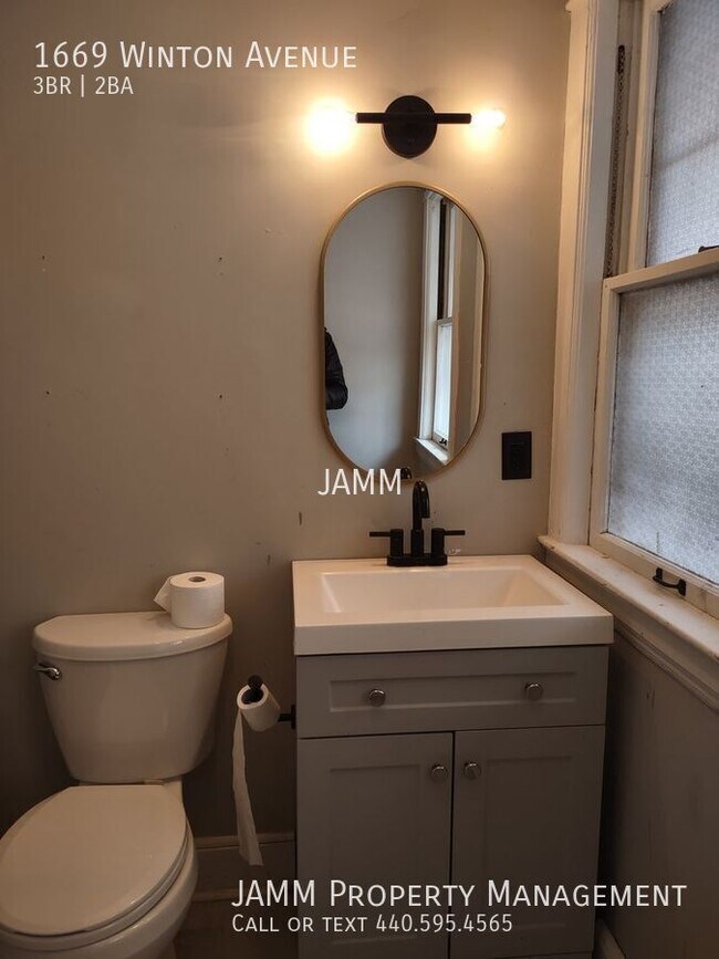 Building Photo - 1669 Winton Ave