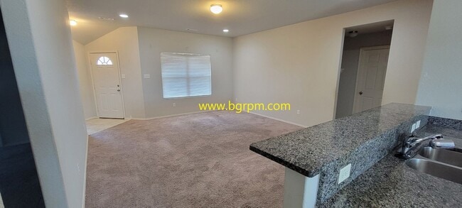 Building Photo - 4 BD, 2 BA, North Little Rock