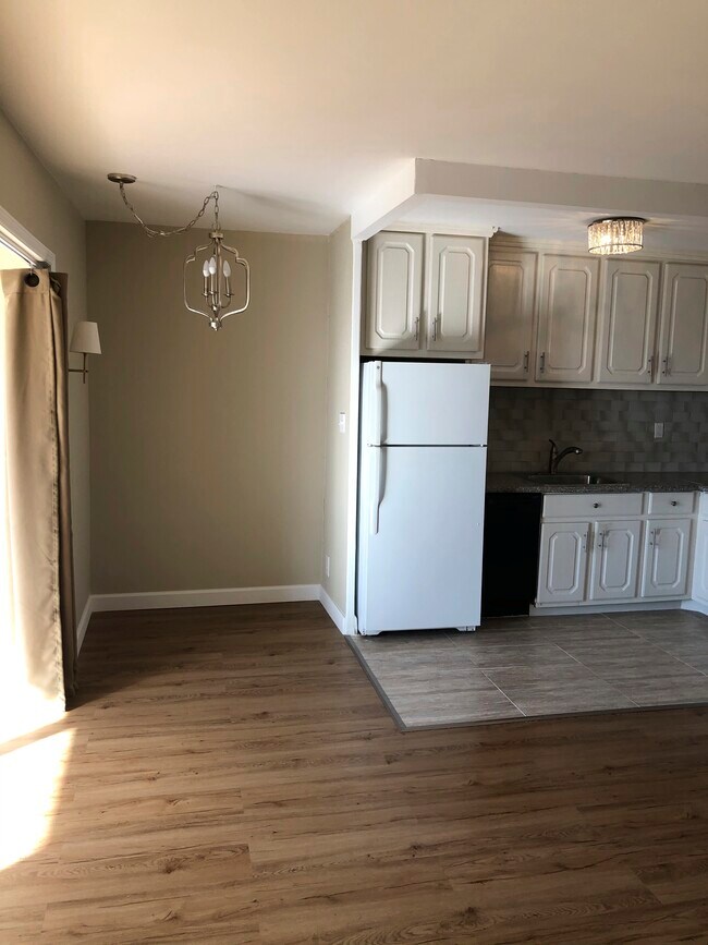 Building Photo - 270 Marin Blvd