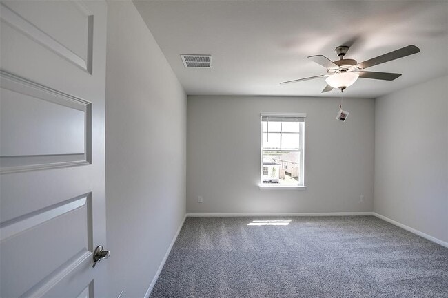 Building Photo - 107 Greenspire Downs Dr