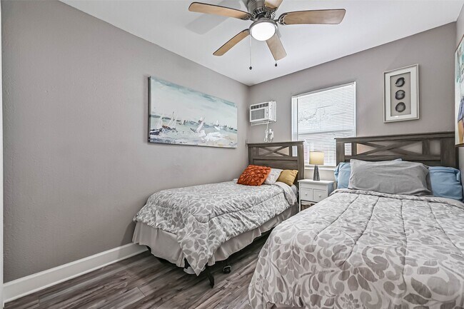 Building Photo - 2914 Avenue K Ave