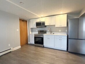 Building Photo - 55 South St