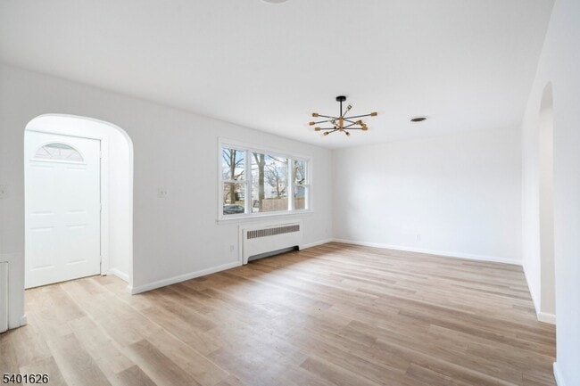 Building Photo - 929 Heaton Pl