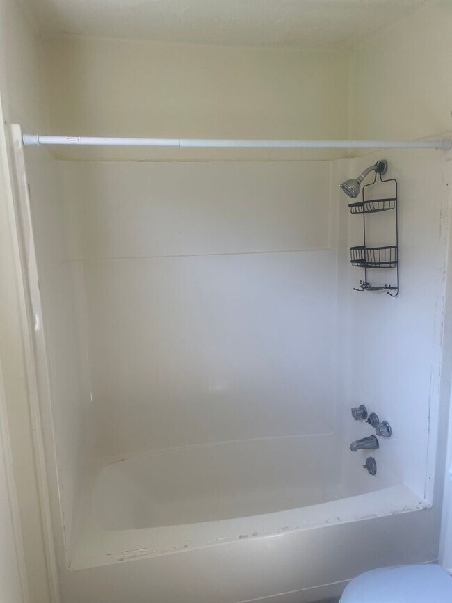 Building Photo - Highwater28