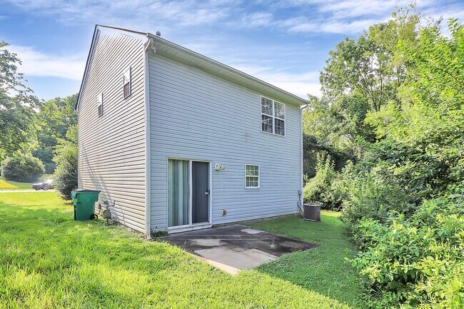 Building Photo - 5750 Laborde Ave