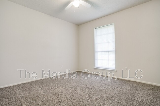 Building Photo - 1433 Virgie Joe Dr