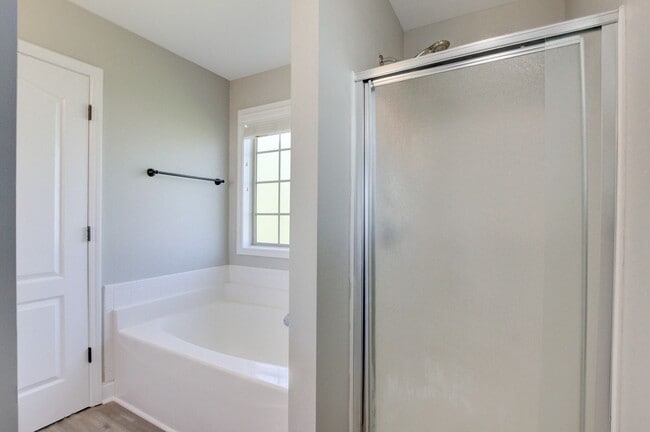 Building Photo - Bonus room is HUGE.  WOW