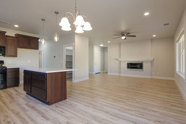 Building Photo - New Home for Rent in Redding CA | Solar, 2 Car Garage, Covered Patio, No Pets