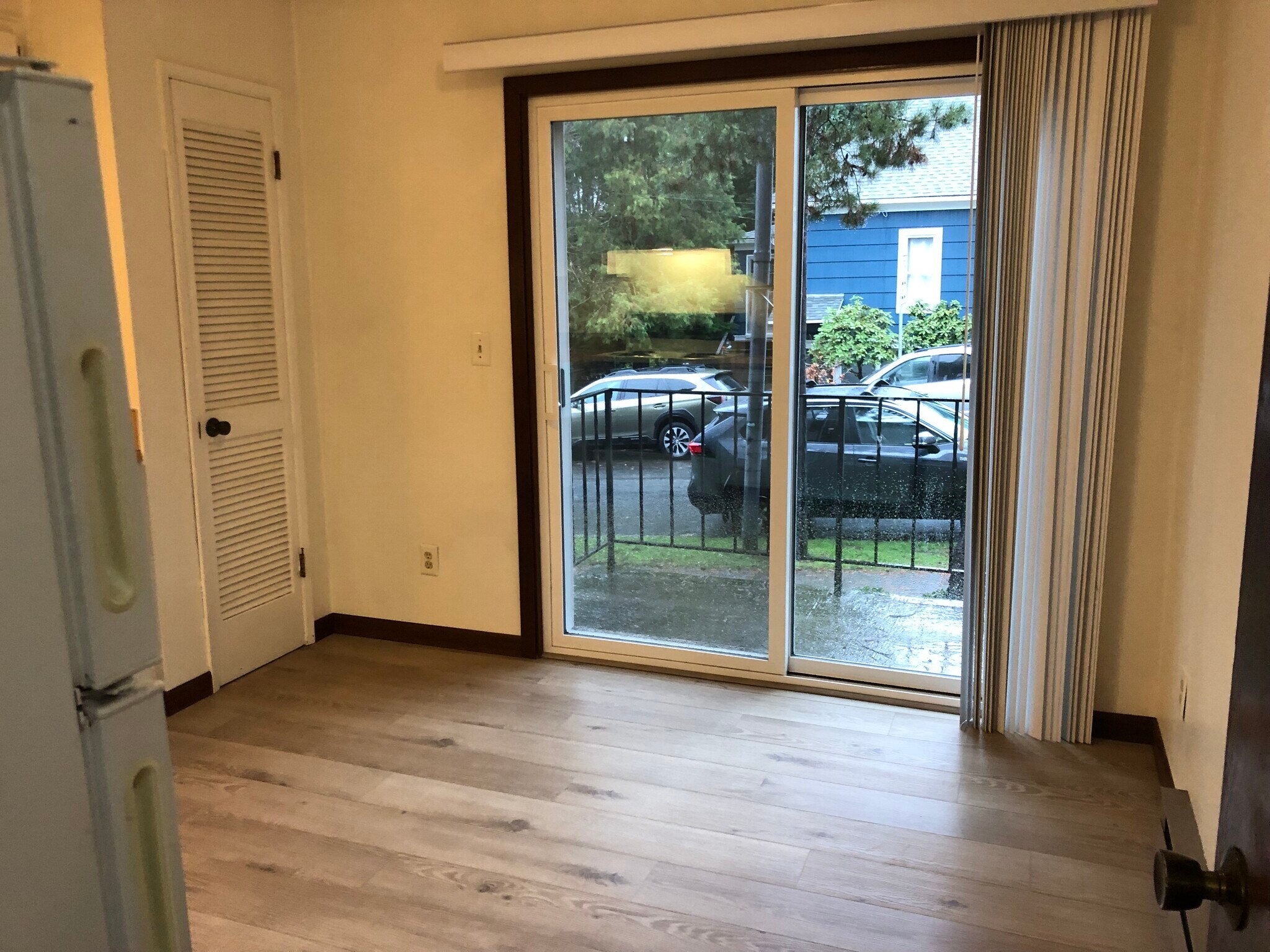 Kitchen balcony - 5204 NE Glisan St