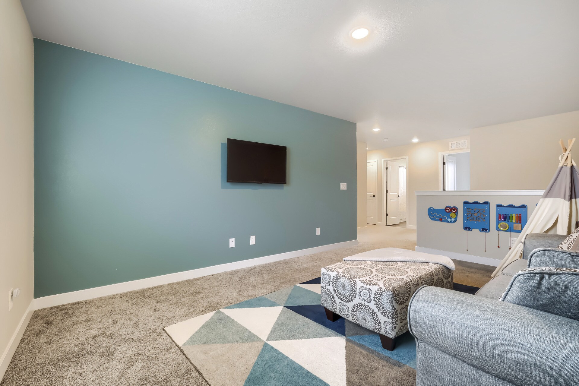 Building Photo - 10717 Luneth Dr