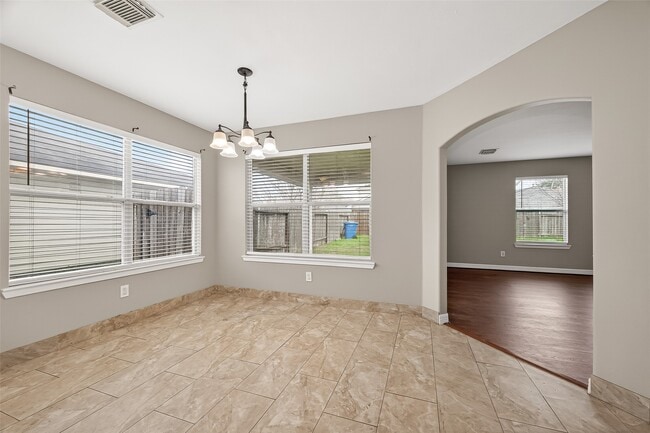 Building Photo - 1411 Heathcote Ln