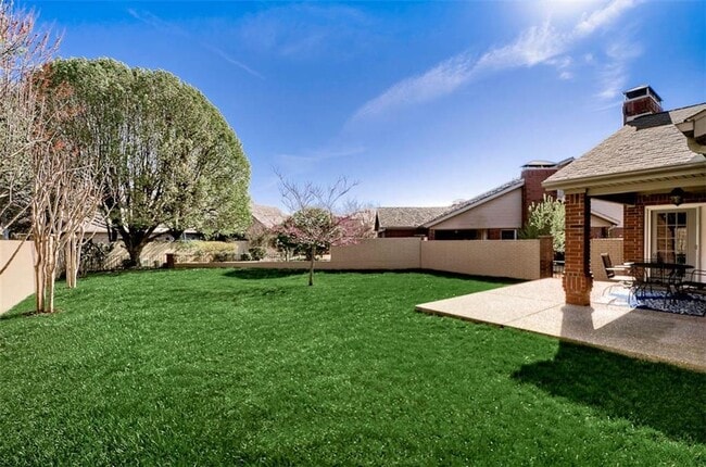 Building Photo - 5 S Prairie Dunes Dr