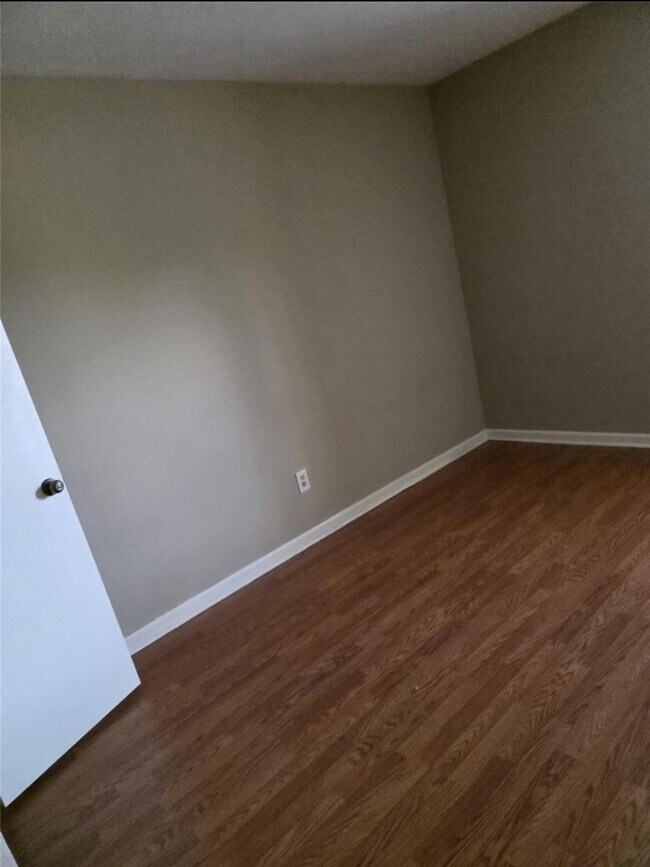 Building Photo - 14319 Whitecross Dr