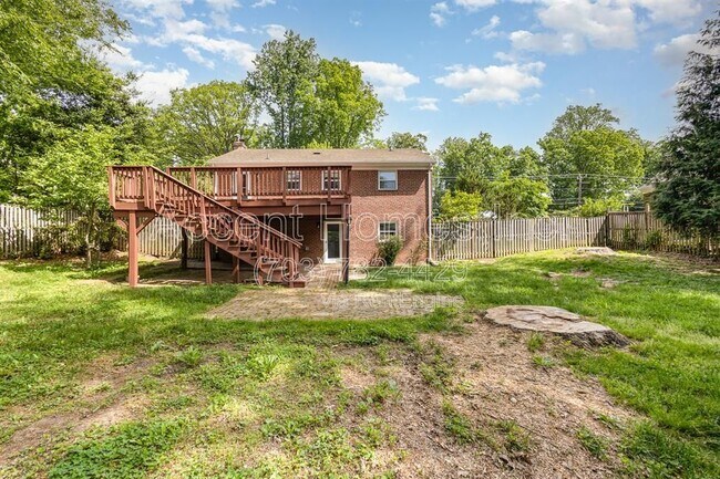 Building Photo - 7329 Marc Dr