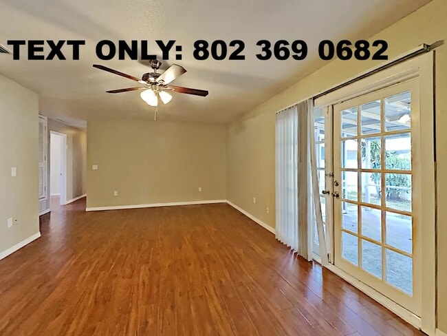 Building Photo - 812 65th Ave W