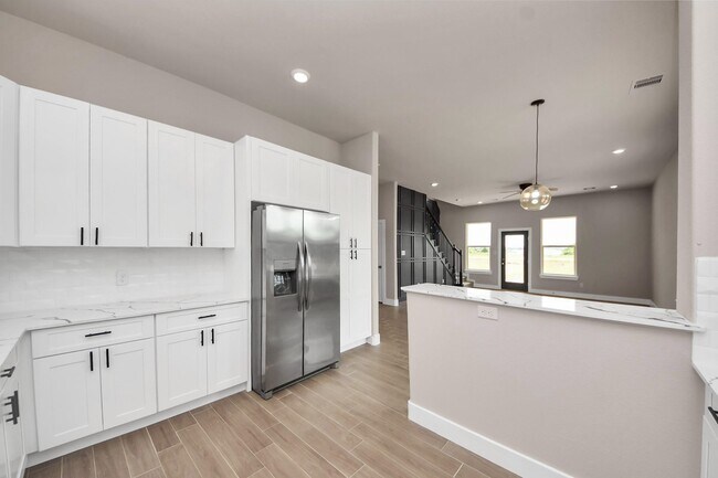 Building Photo - 11141 Rd 5503