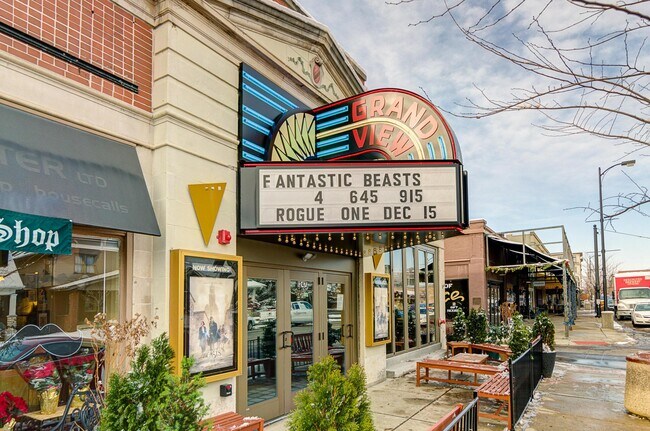 Building Photo - 945 Quay Ave