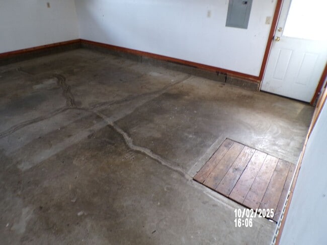 Building Photo - Charming home edge of Corvallis, close to Philomath!!