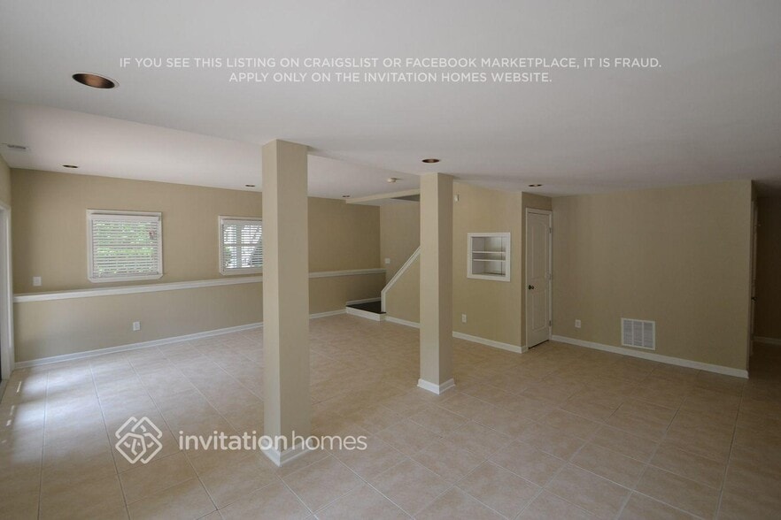 Building Photo - 6175 Golden Landing