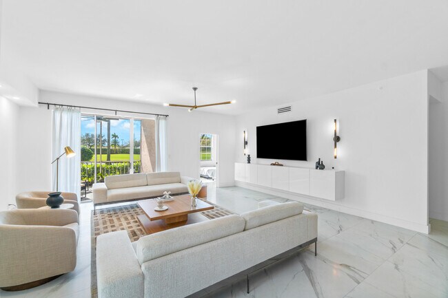 Building Photo - 5136 Lake Catalina Dr