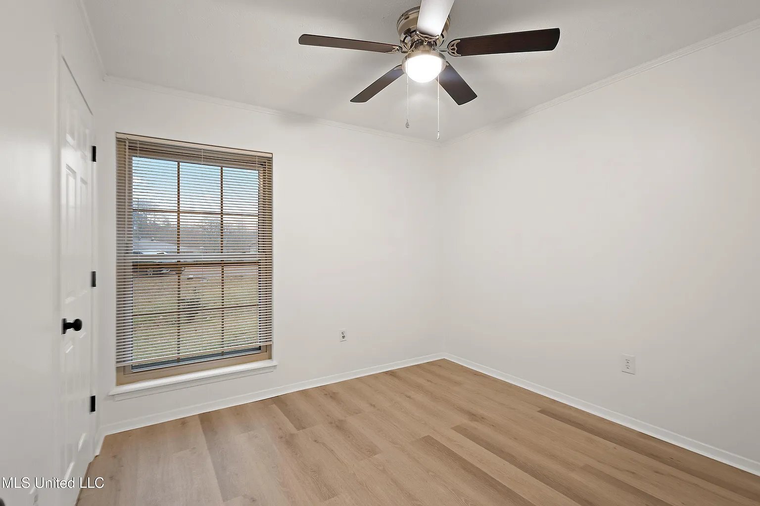 Building Photo - 18 Begonia Ct
