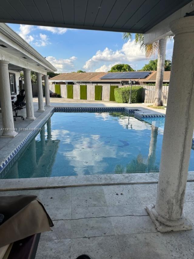 Building Photo - 5531 SW 136th Ct