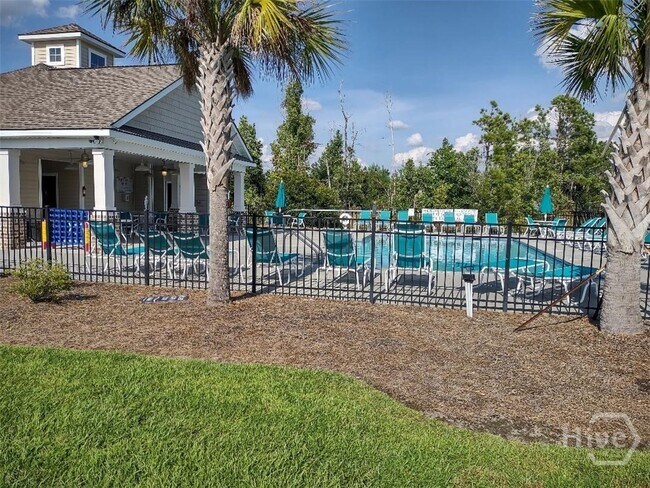 Building Photo - 378 Hogan Dr