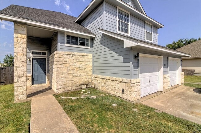 Building Photo - 2851 Southampton Way