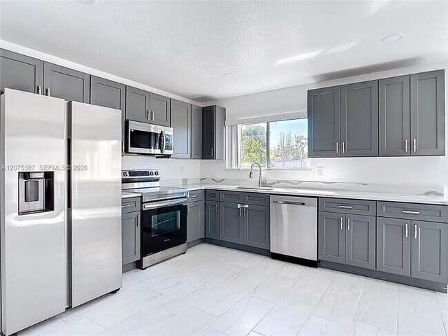 Building Photo - 4487 Pocatella Ave