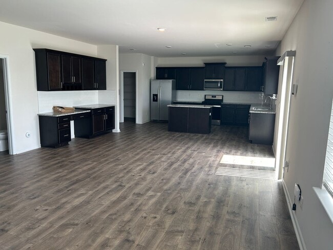 Building Photo - 356 Bryson Blvd