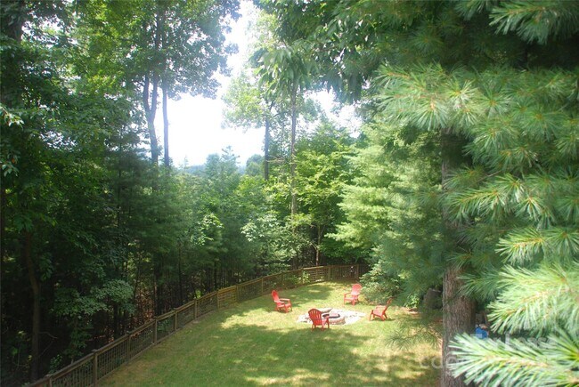 Building Photo - 14 Dianthus Dr