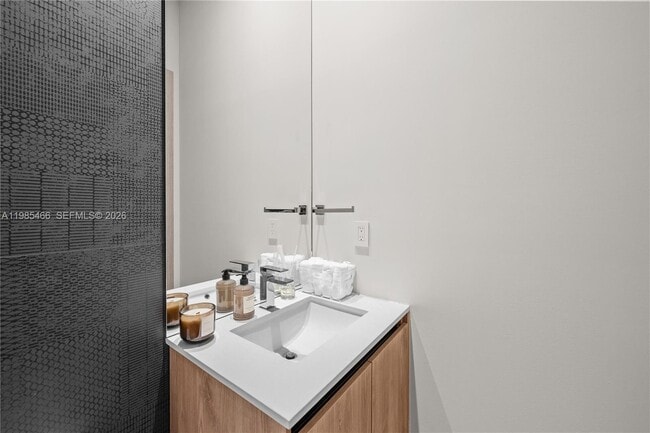 Building Photo - 245 NE 116th St