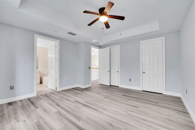 Building Photo - 1902 Coral Heights Ct