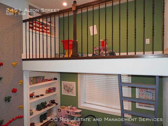 Building Photo - Stapleton Home for Rent! Custom Basement!