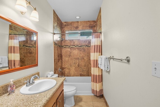 Building Photo - 73-1311 Nawahie Loop