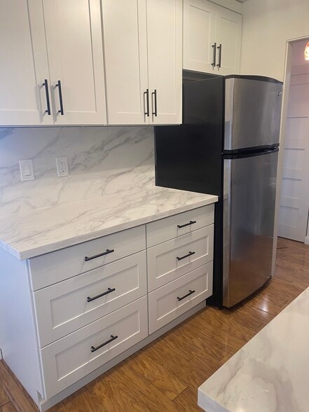 Newly remodeled kitchen. - 320 Melrose Ave E