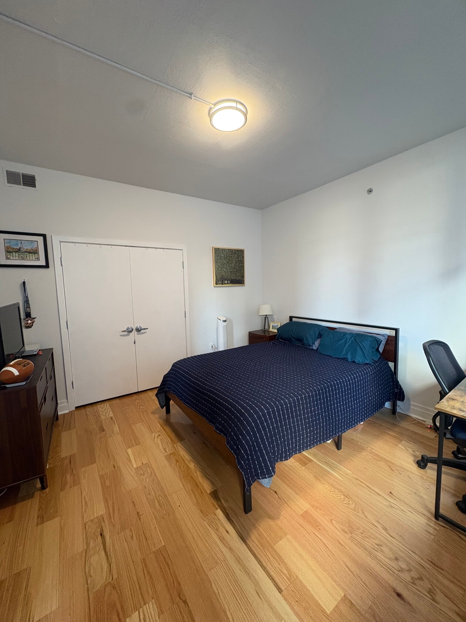 Building Photo - 2120 Vermont Ave NW