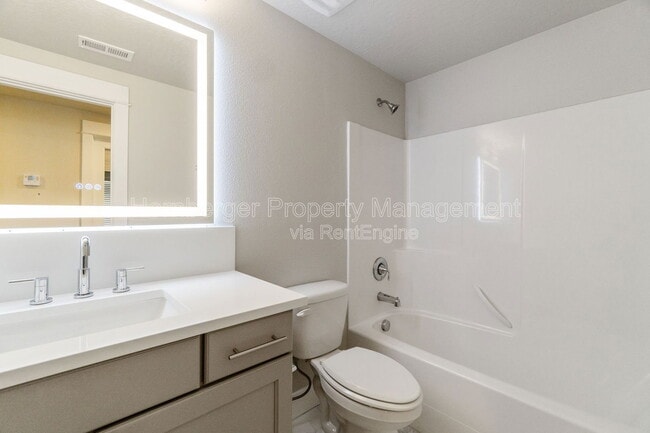 Building Photo - 6904 Jasper Dr