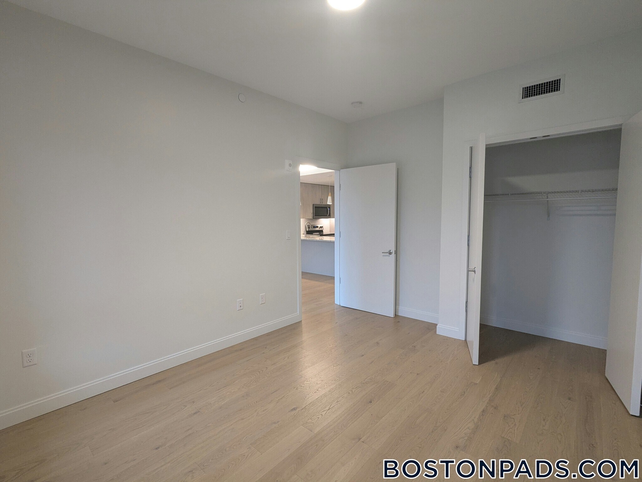 Building Photo - 55 Brighton Ave