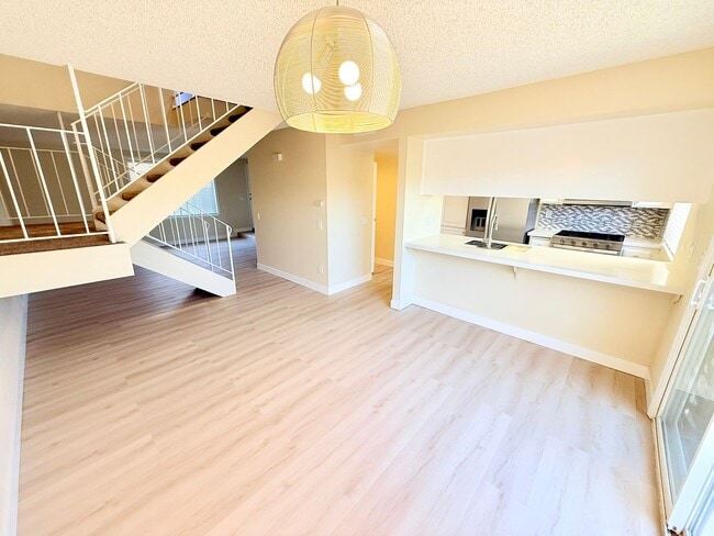 Building Photo - Spacious 3-Bedroom Condo in the Indian Canyon Gardens Community