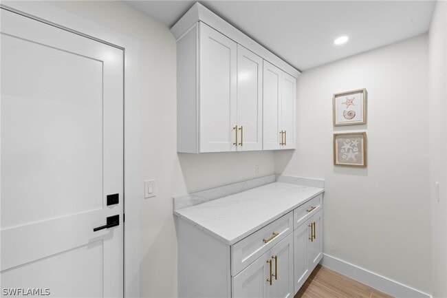 Building Photo - 548 Boulder Dr