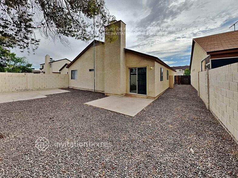 Building Photo - 10017 N 66th Ave