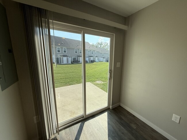 Building Photo - 106 Terrace Drive