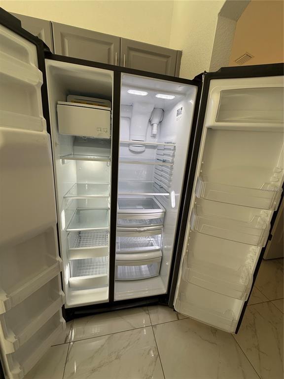 Building Photo - 4688 Heather Terrace