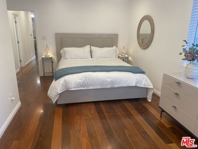 Building Photo - 2152 Parnell Ave