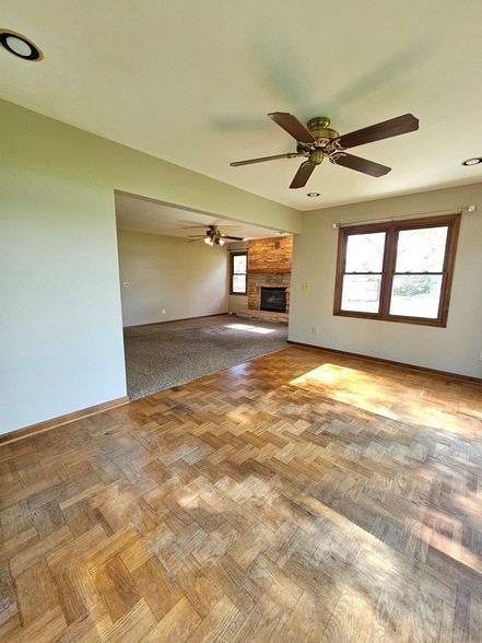 Building Photo - 28243 W Fox River Rd