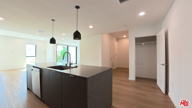Building Photo - 5119 Colfax Ave